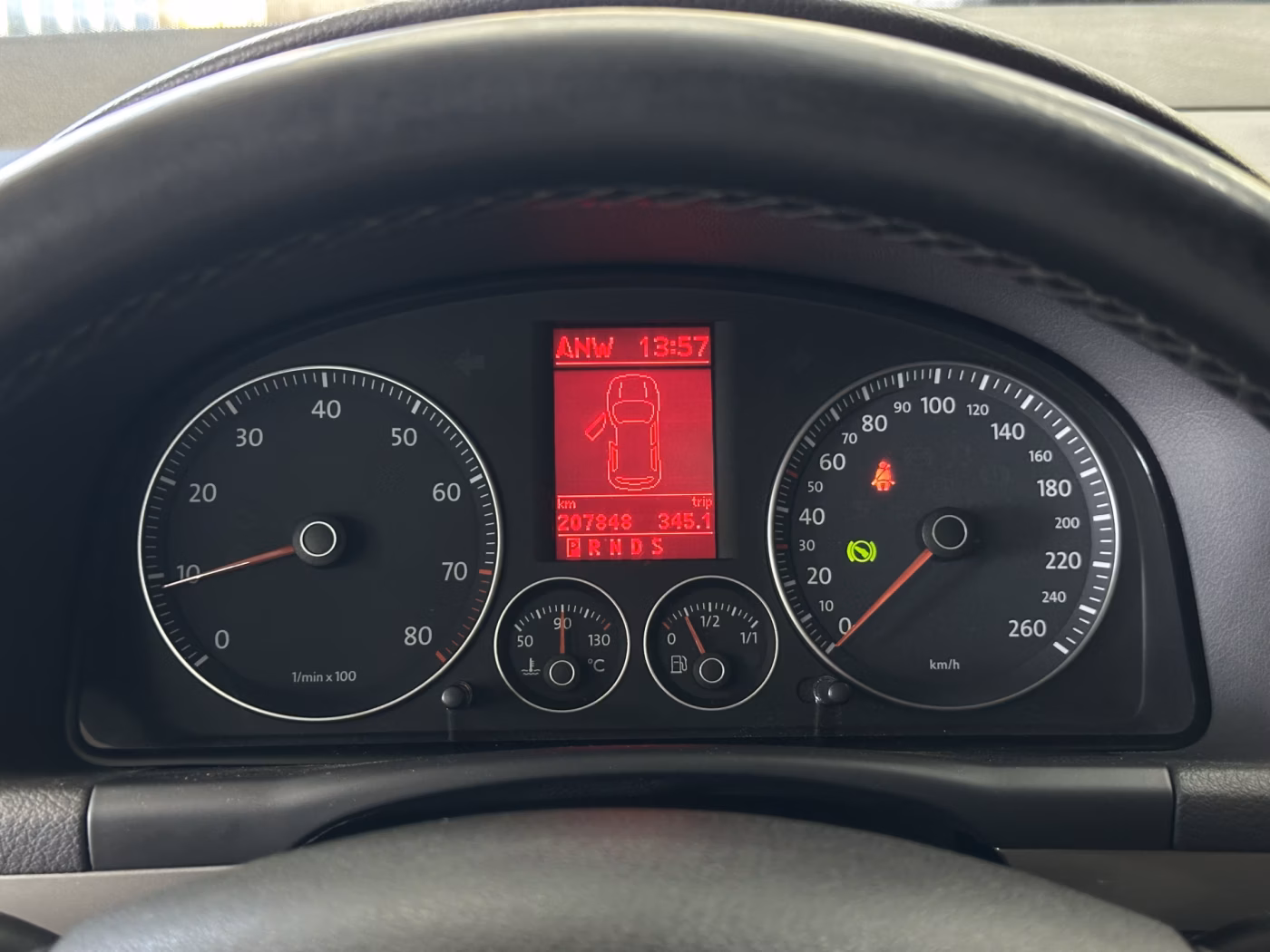 Volkswagen Touran Cross фото 12
