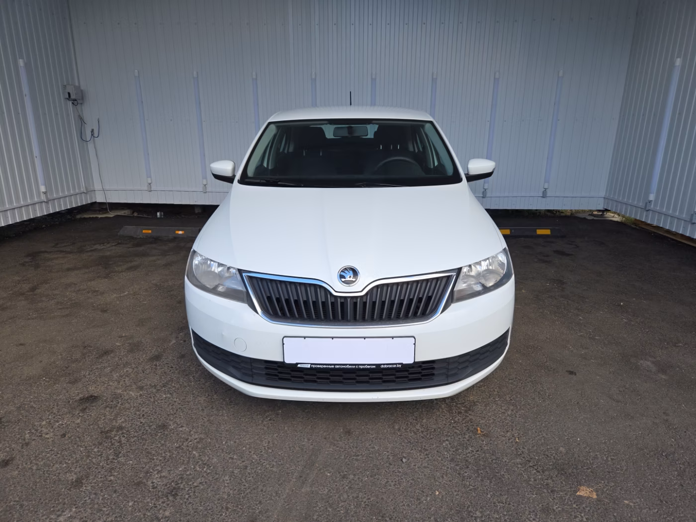 Skoda Rapid фото 2