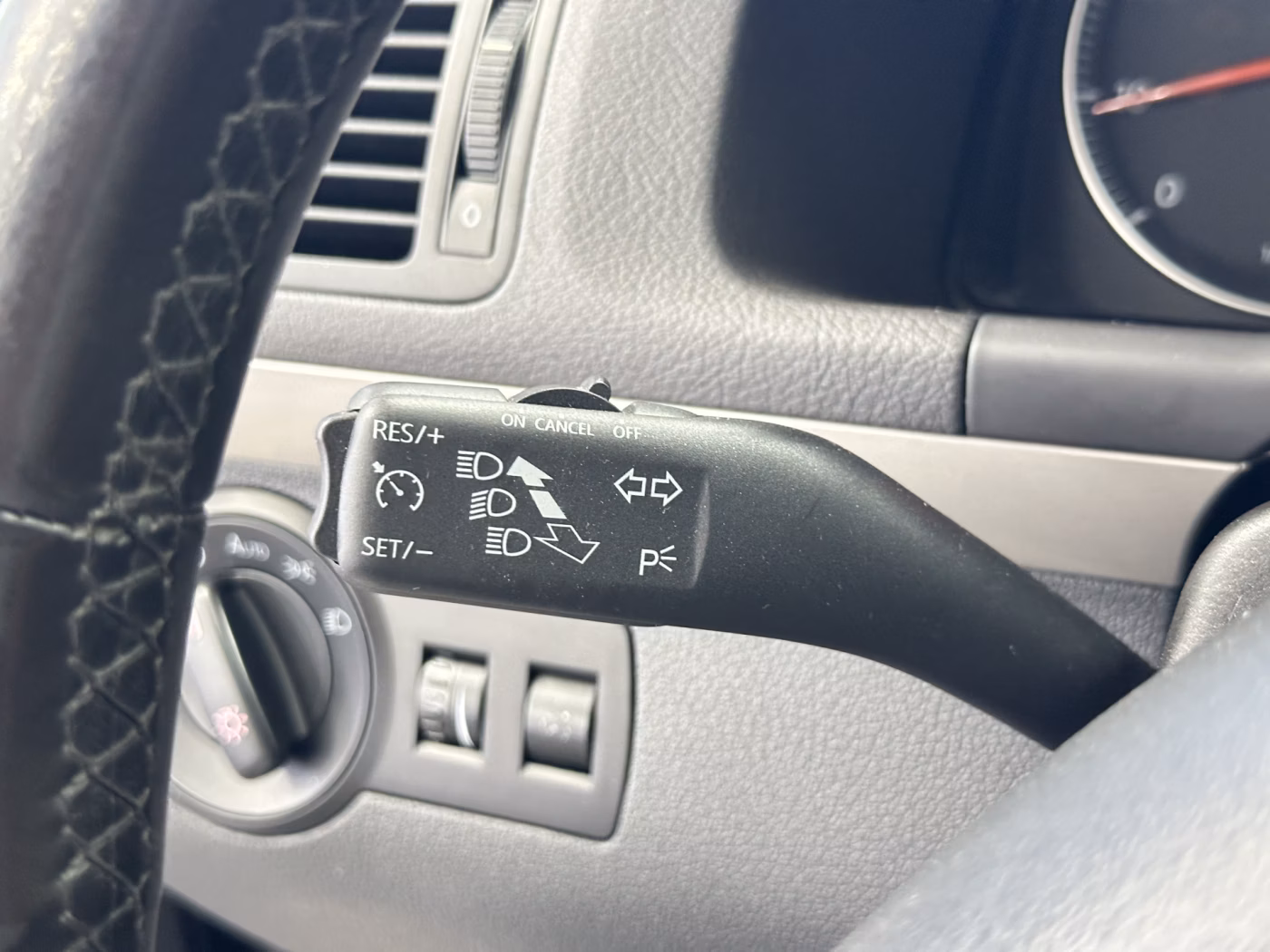 Volkswagen Touran Cross фото 22