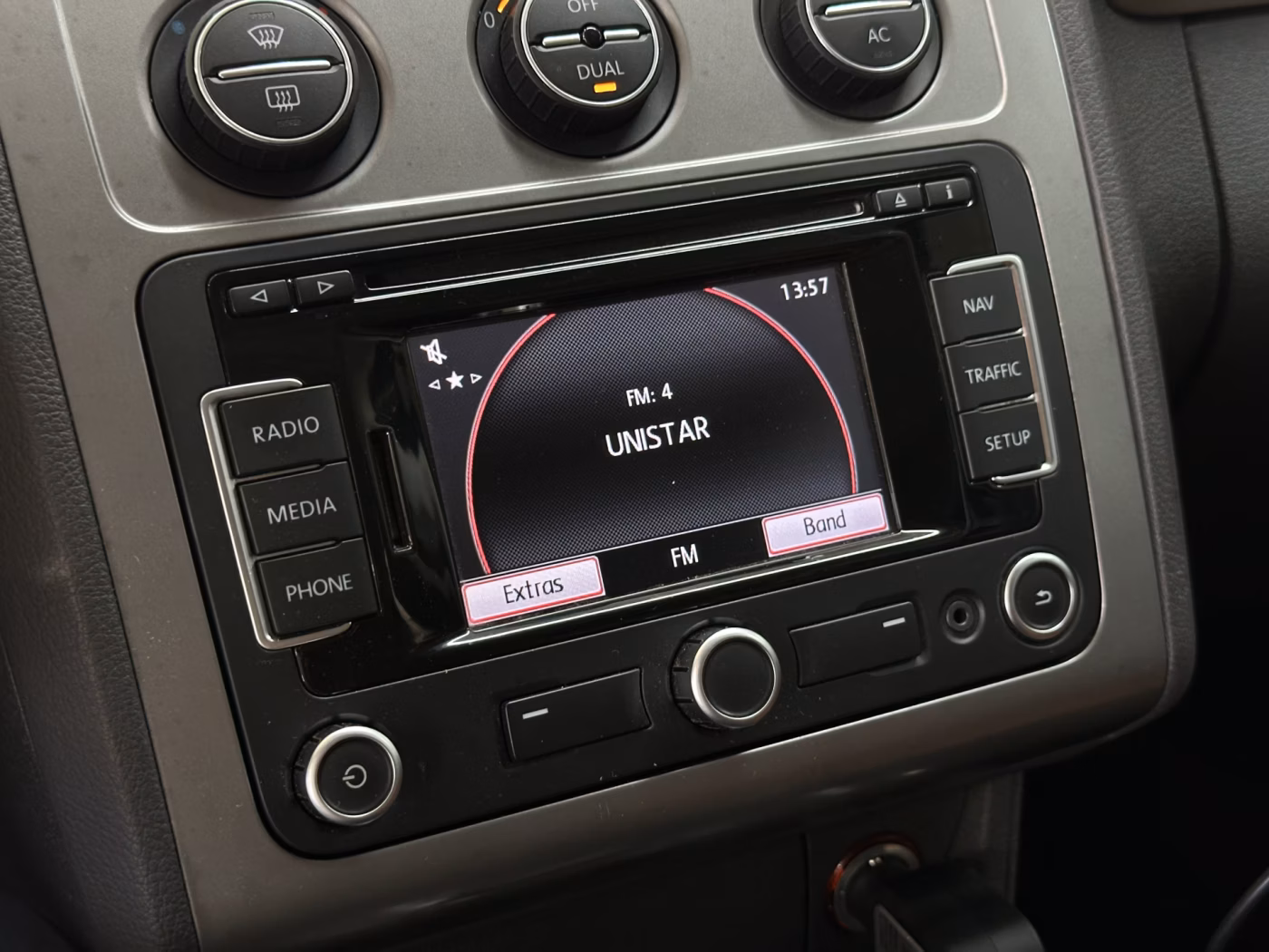 Volkswagen Touran Cross фото 25