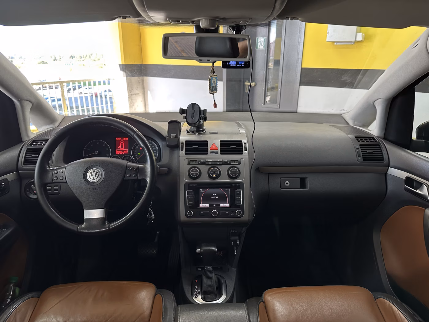 Volkswagen Touran Cross фото 9