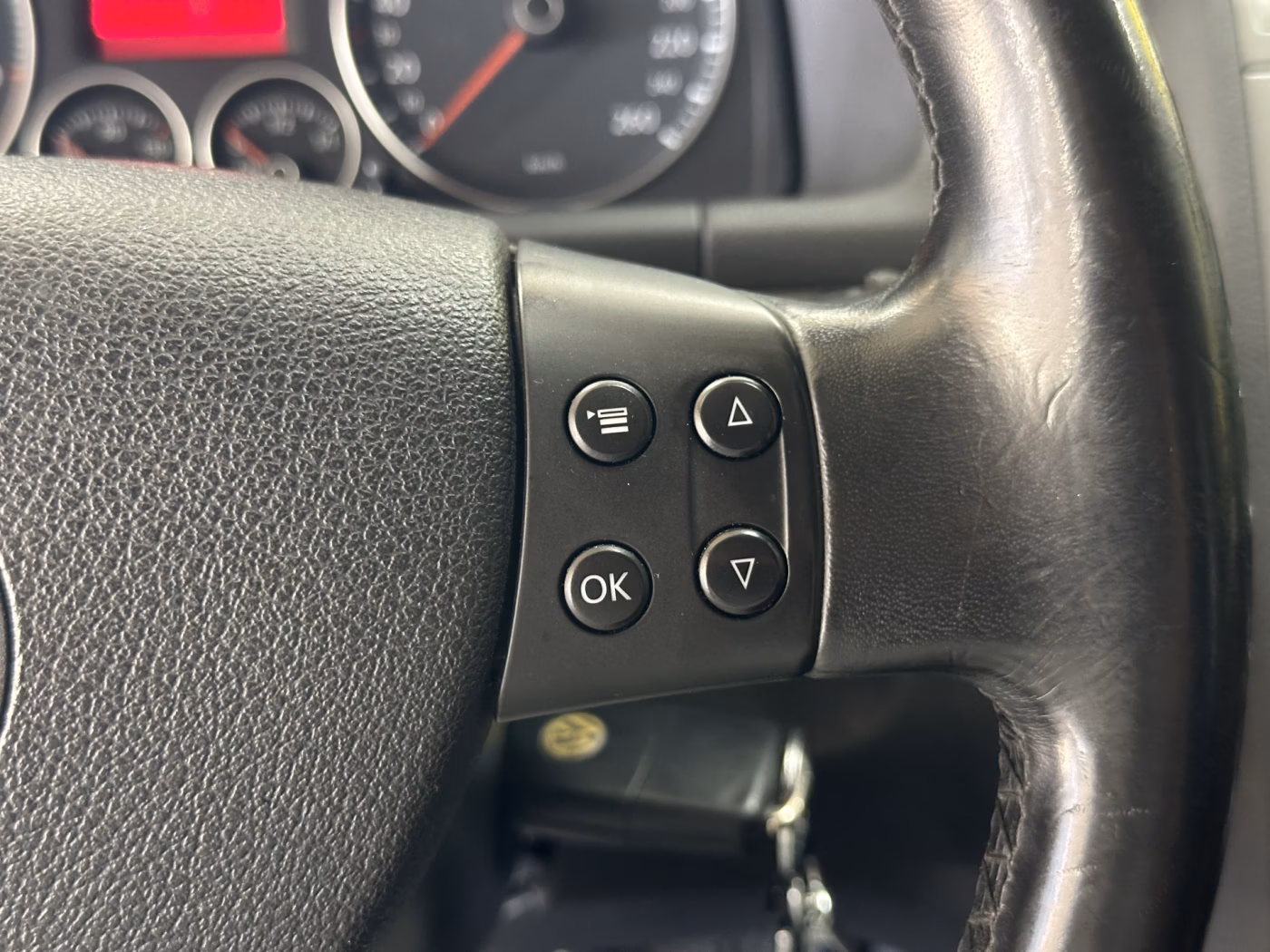 Volkswagen Touran Cross фото 21