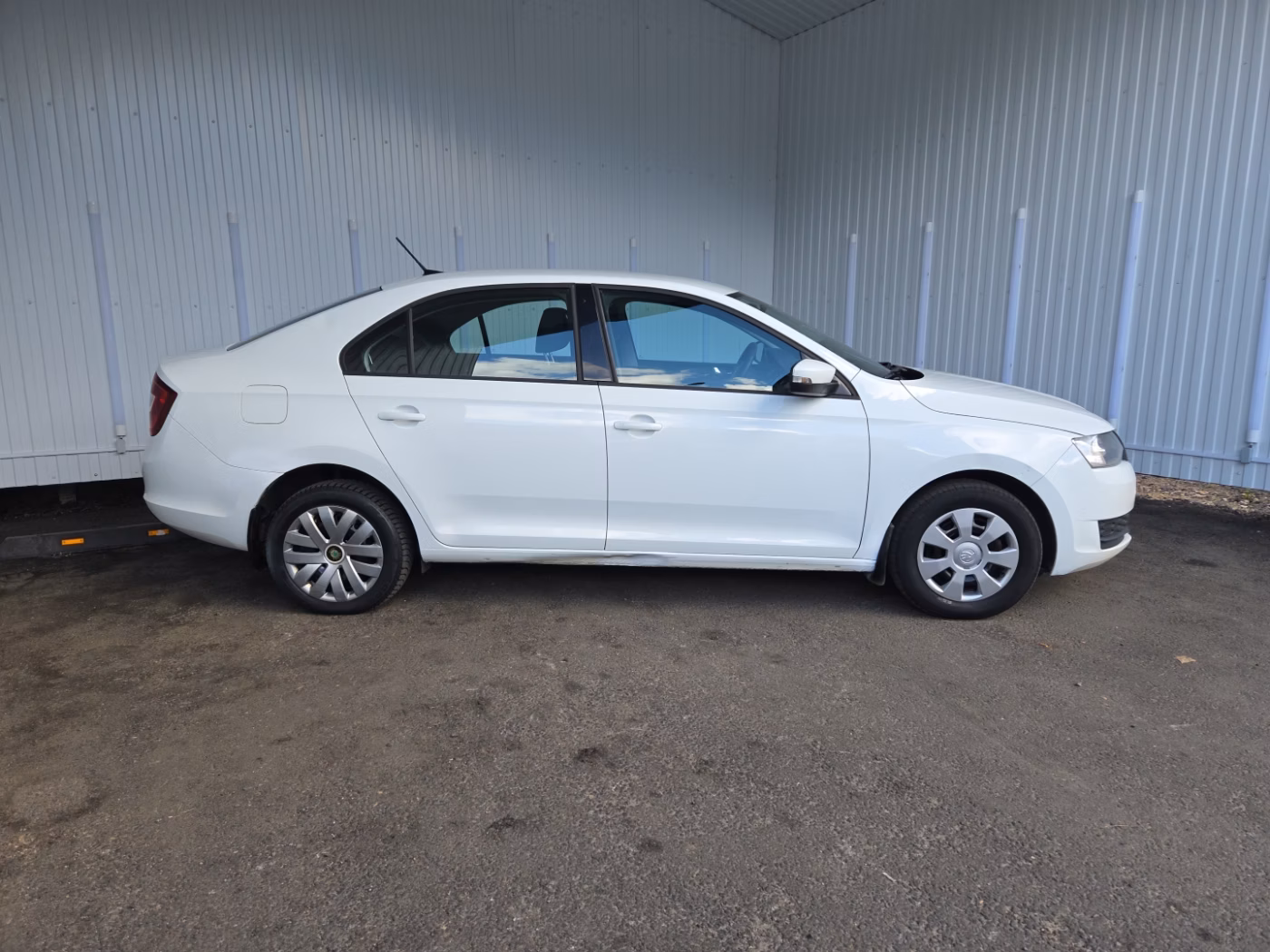 Skoda Rapid фото 4