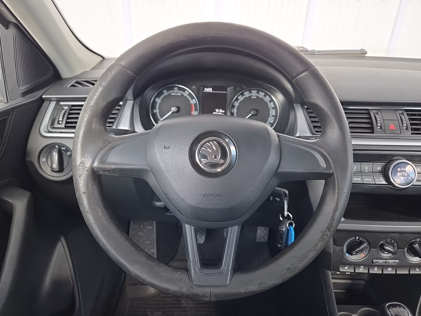 Skoda Rapid фото 9
