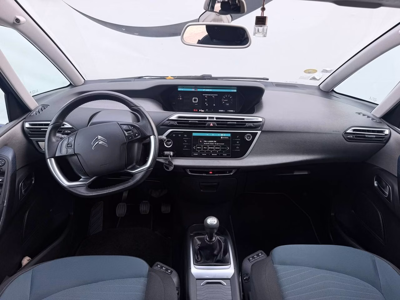 Citroen C4 Picasso фото 9