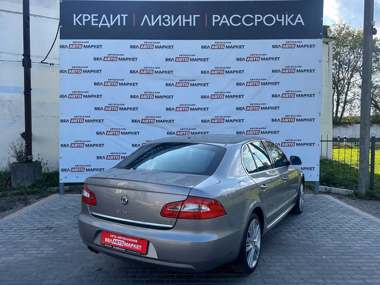 Skoda Superb фото 5