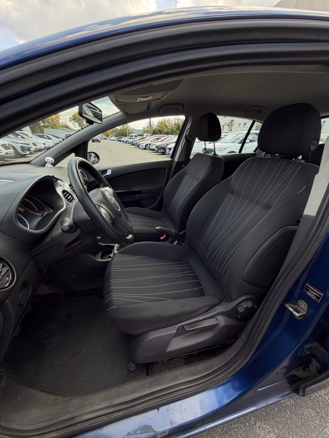 Opel Corsa фото 11
