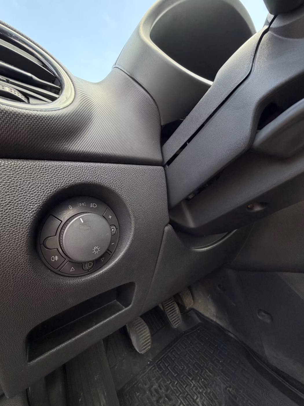 Opel Corsa фото 13