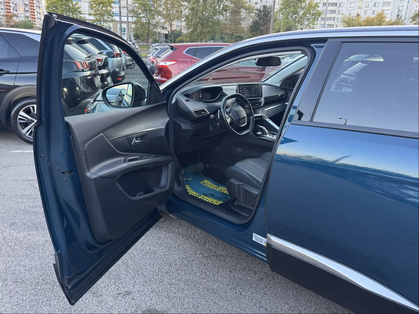 Peugeot 5008 фото 9