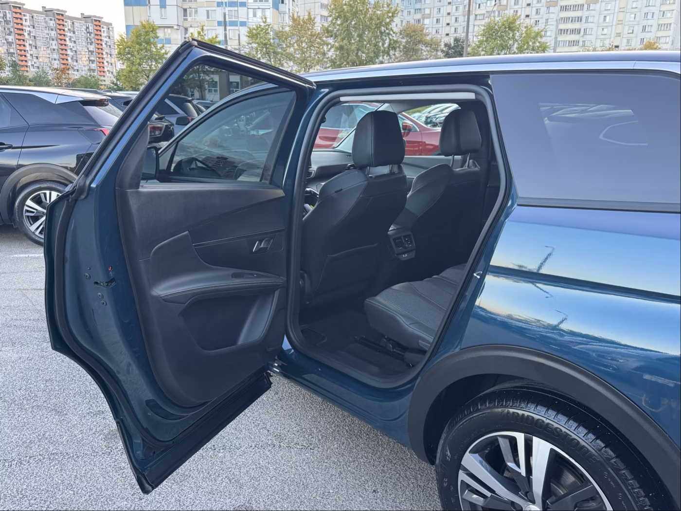 Peugeot 5008 фото 11