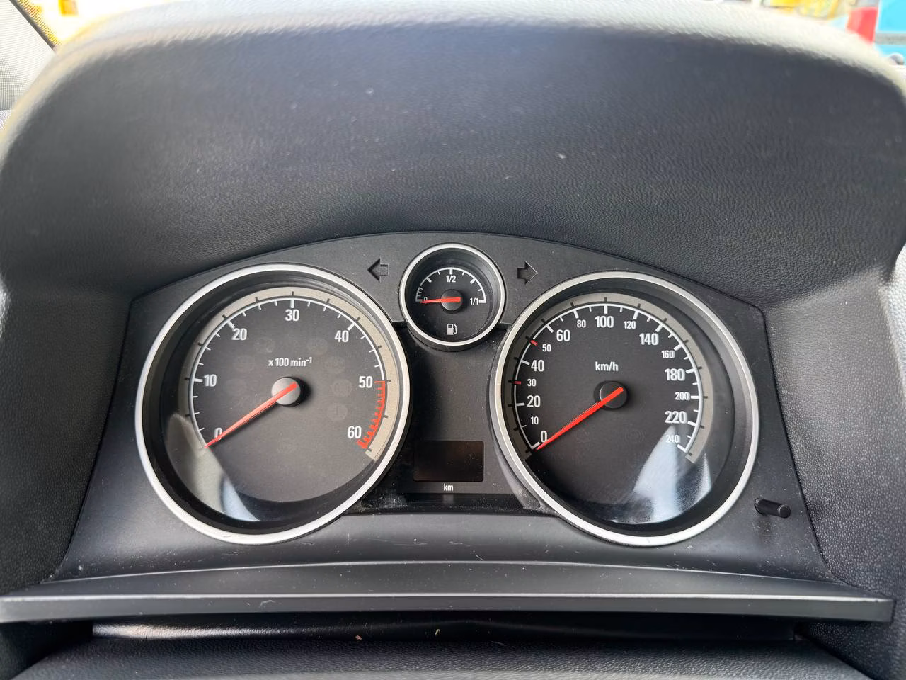 Opel Zafira фото 19