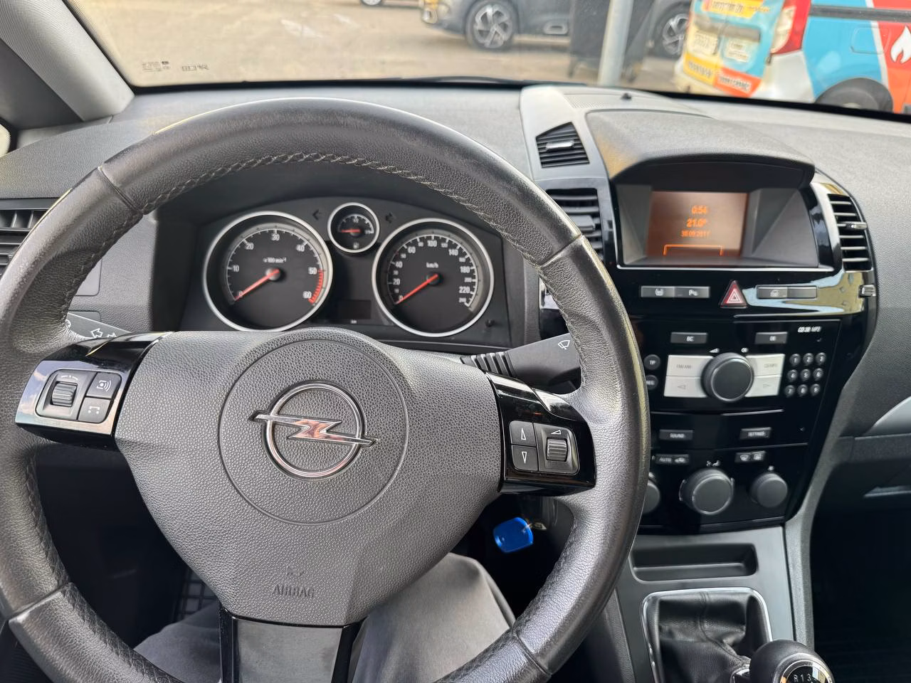 Opel Zafira фото 20