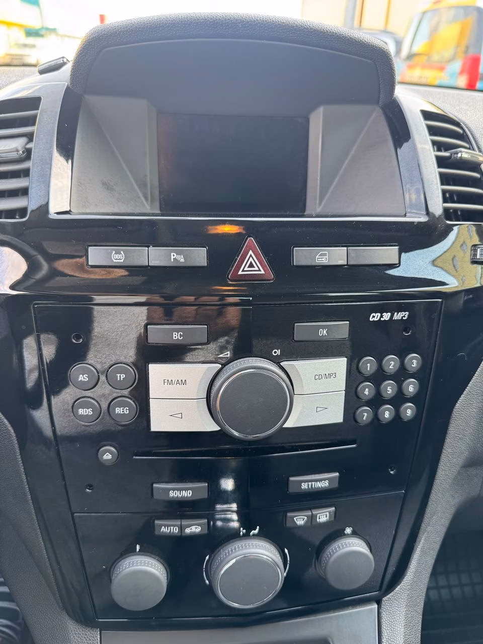 Opel Zafira фото 18