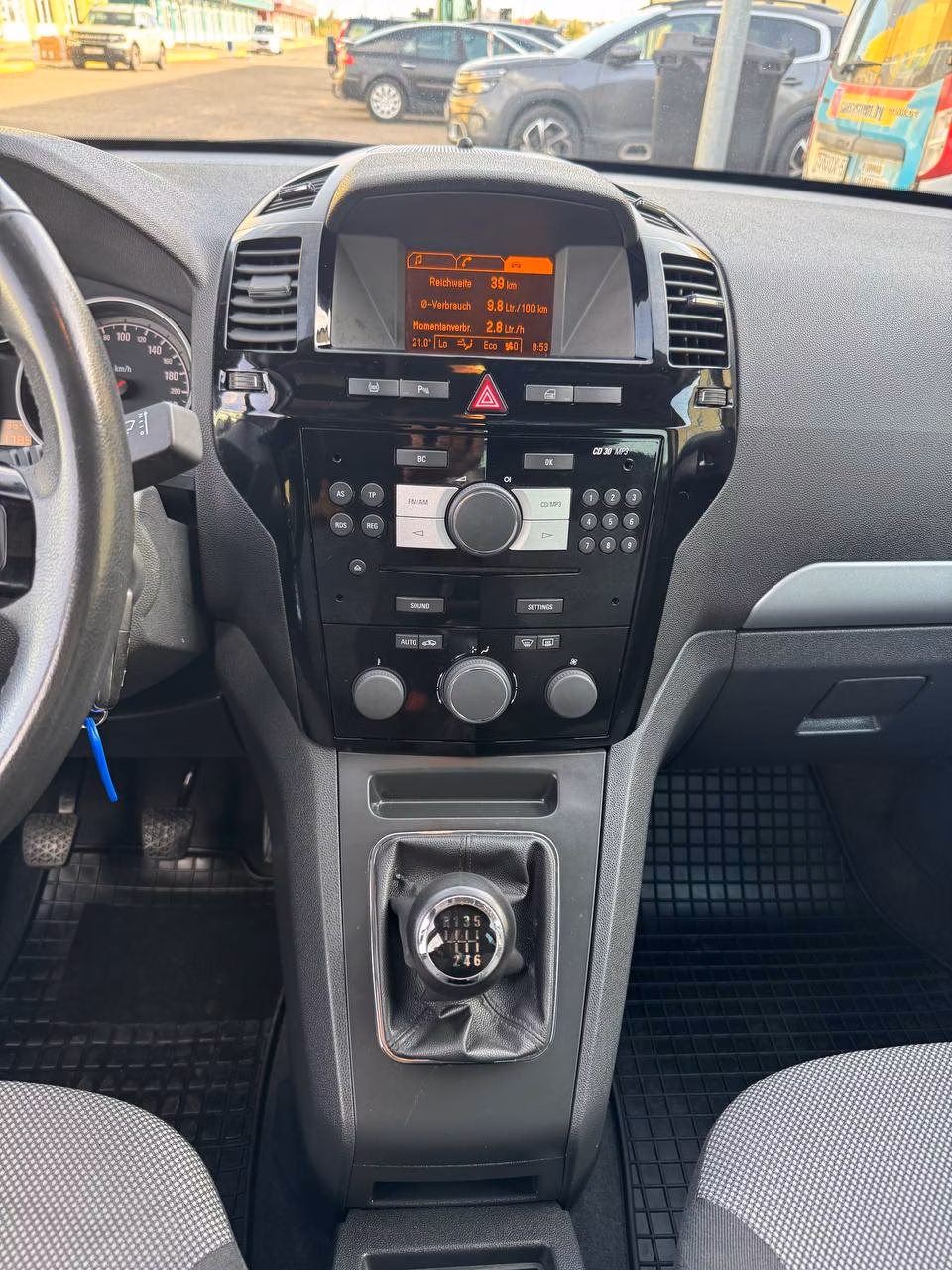 Opel Zafira фото 11