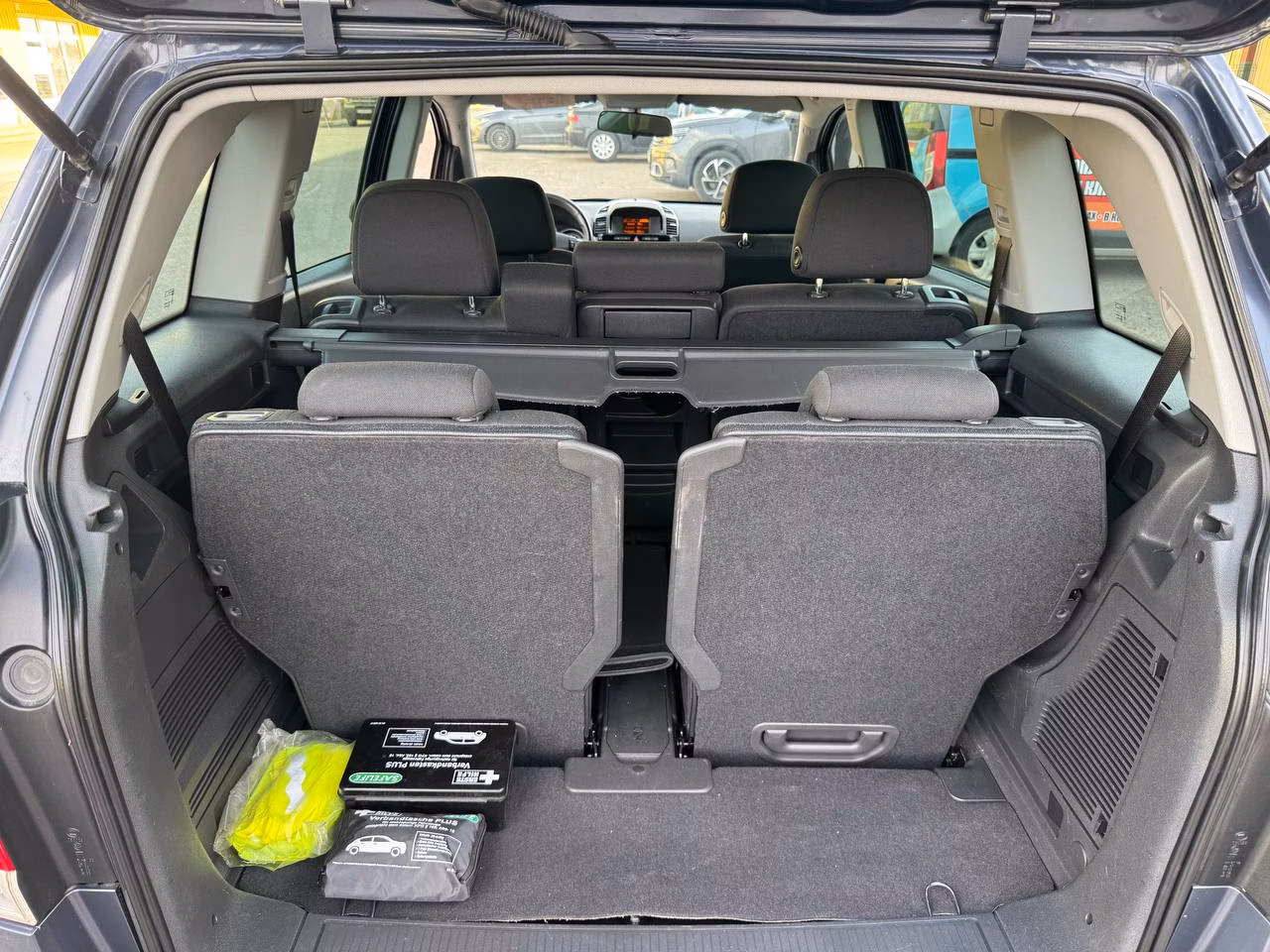 Opel Zafira фото 12