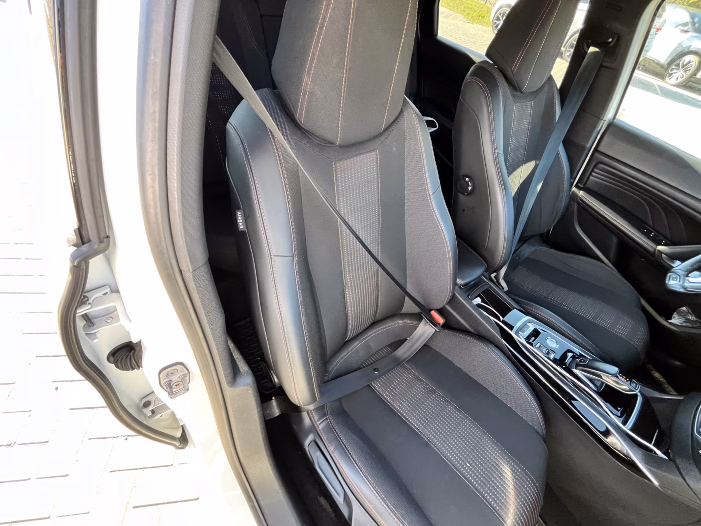 Peugeot 308 фото 11