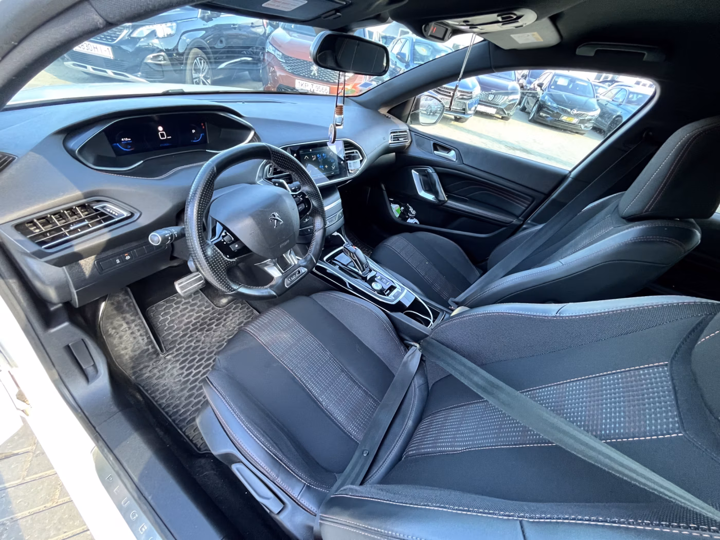 Peugeot 308 фото 20