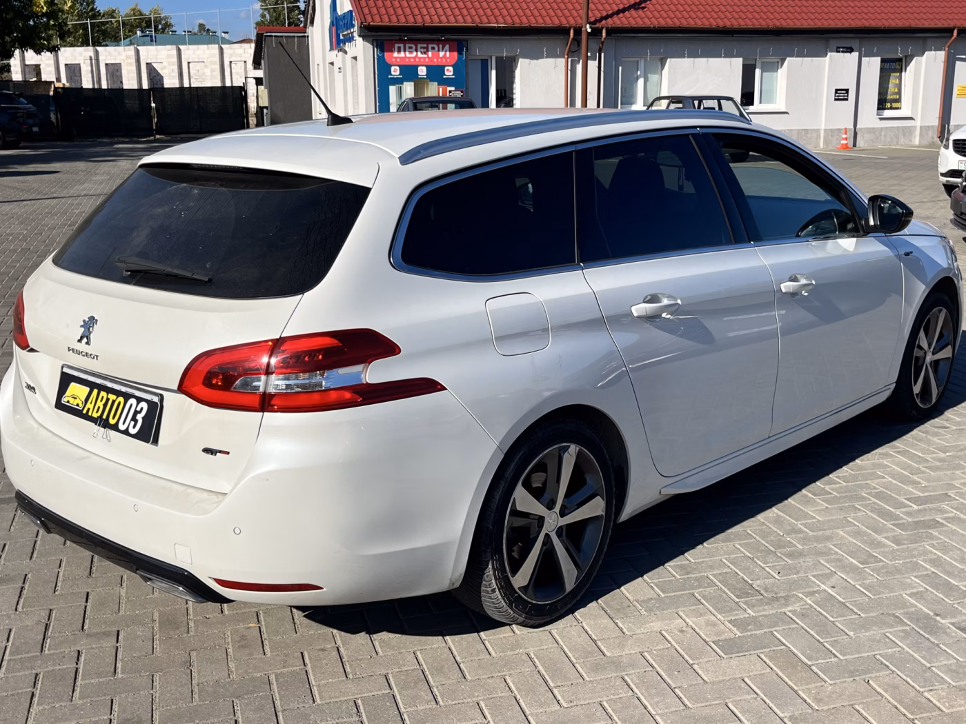Peugeot 308 фото 6