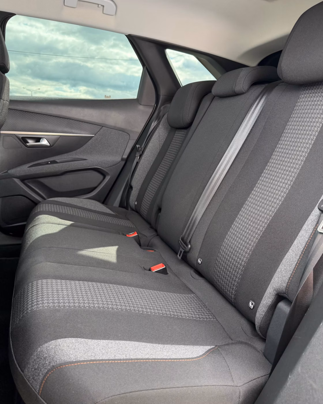 Peugeot 3008 фото 12