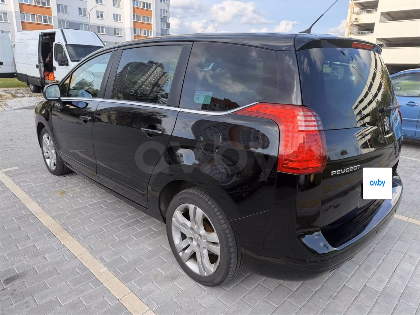 Peugeot 5008 фото 5