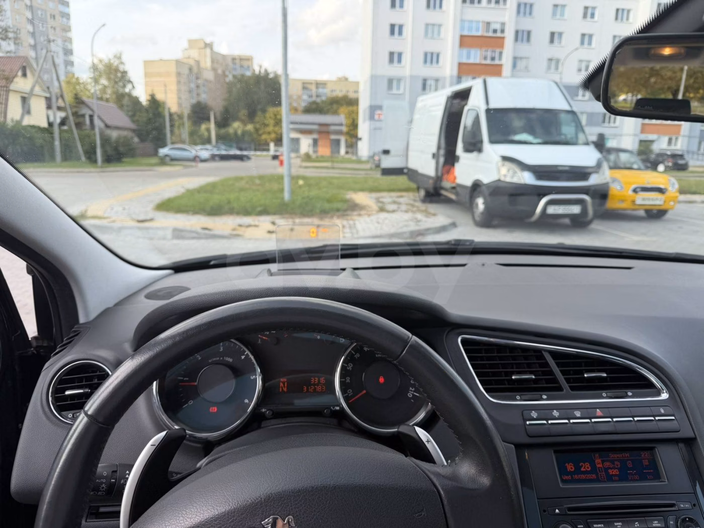 Peugeot 5008 фото 8