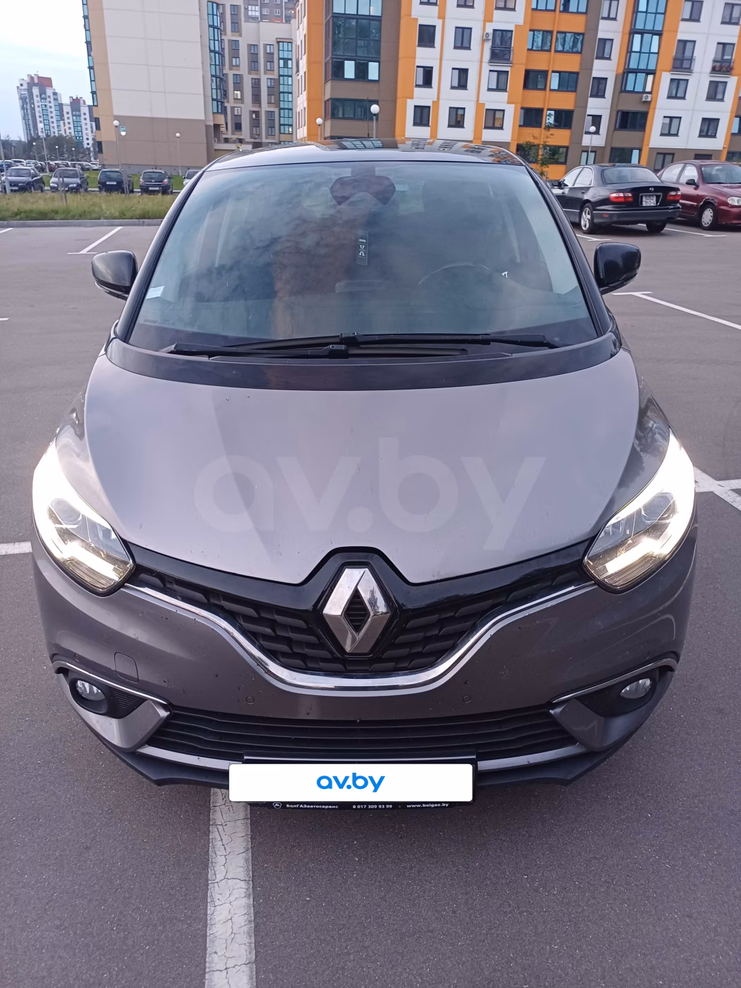 Renault Scenic фото 10