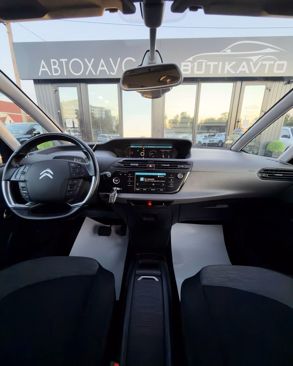 Citroen C4 Spacetourer фото 7