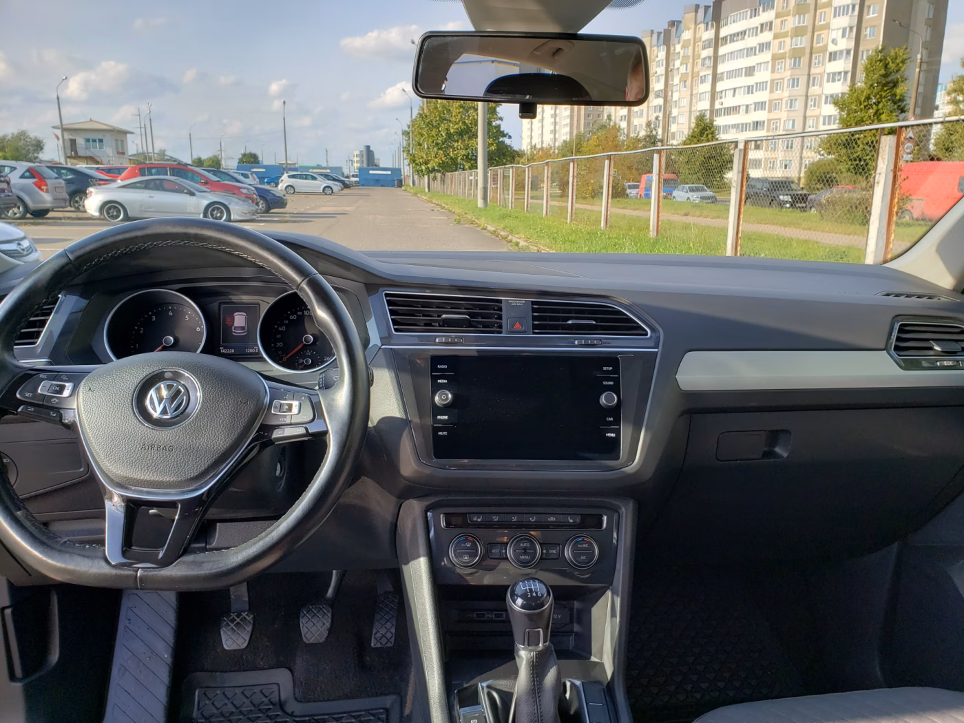 Volkswagen Tiguan фото 11