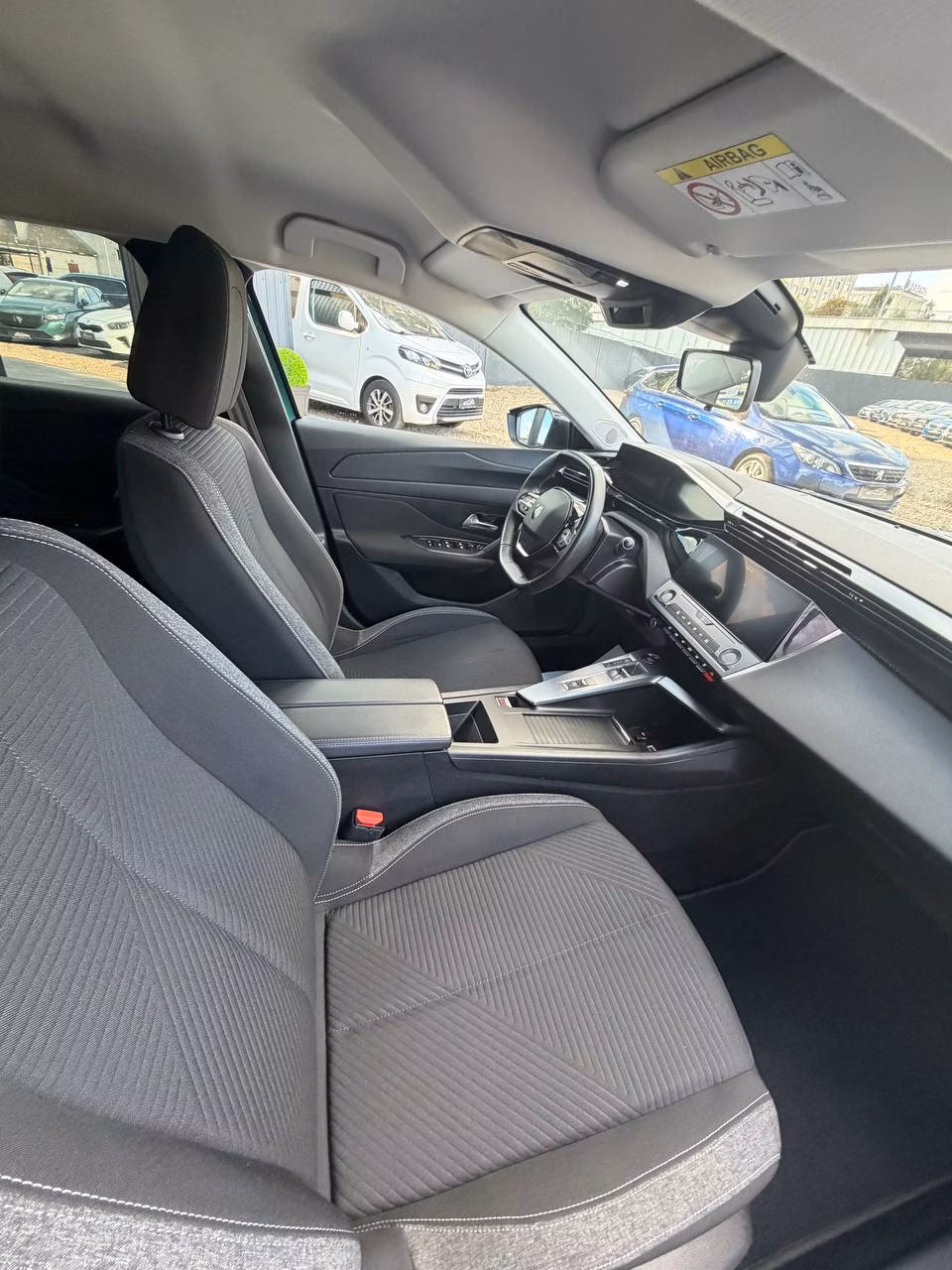 Peugeot 308 фото 13