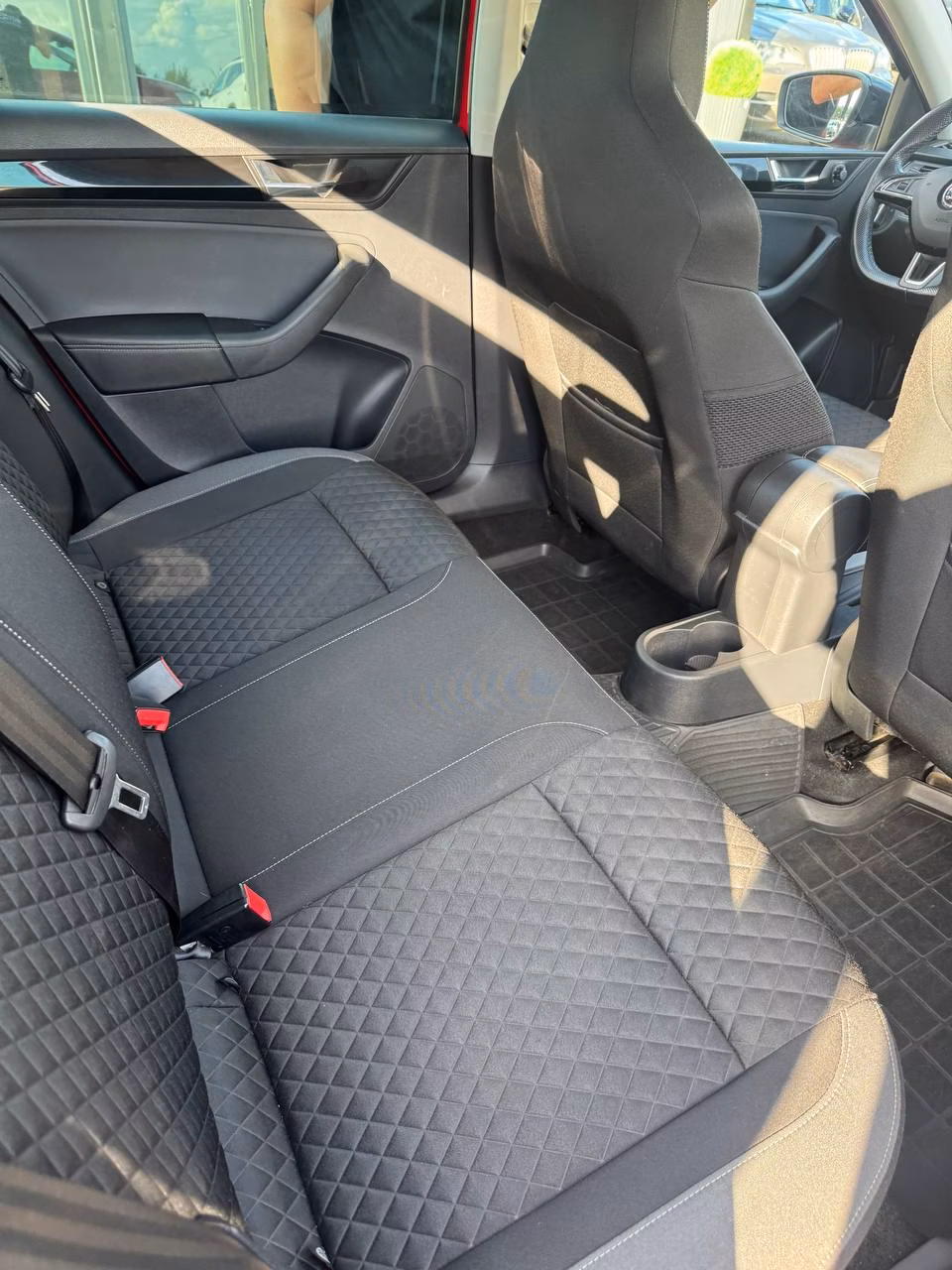 Skoda Rapid фото 13