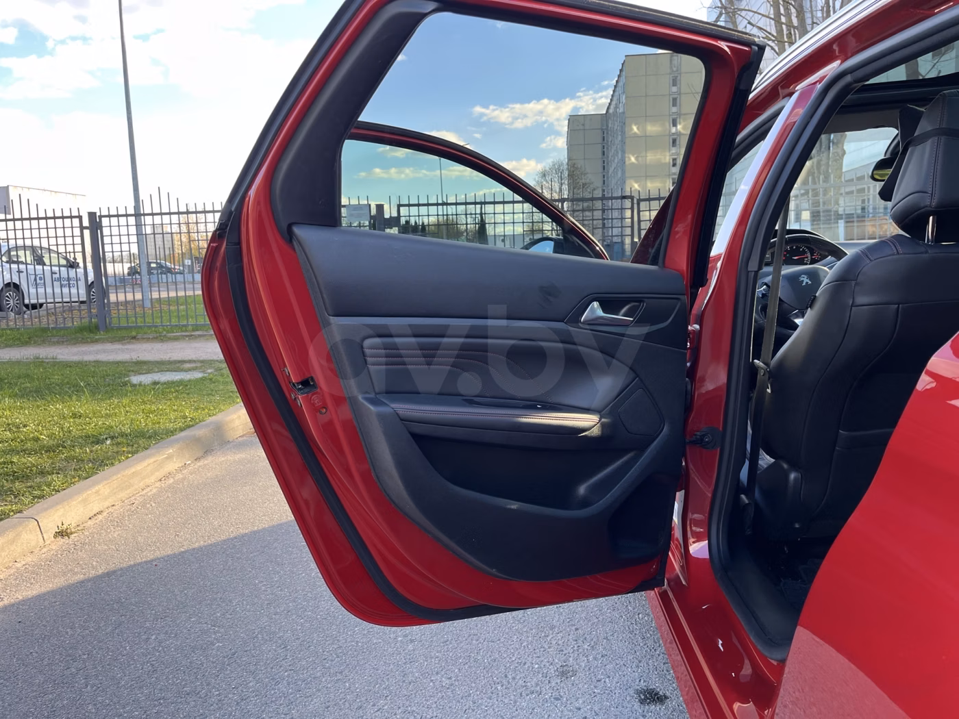 Peugeot 308 фото 13