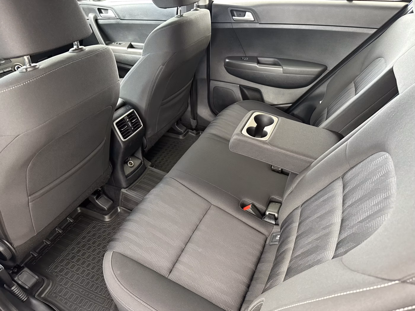 Kia Sportage фото 11