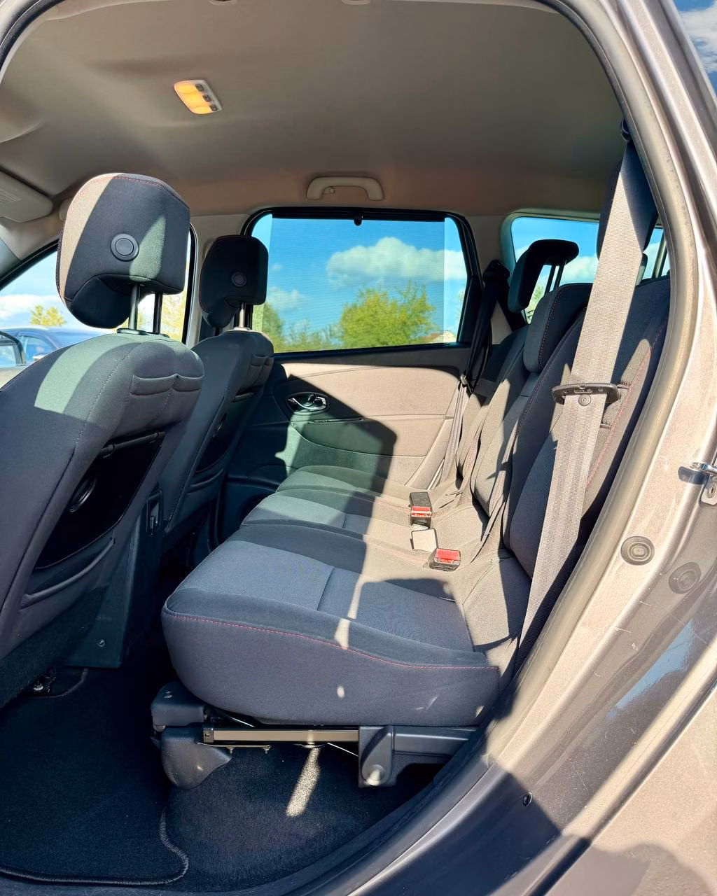 Renault Grand Scenic фото 11