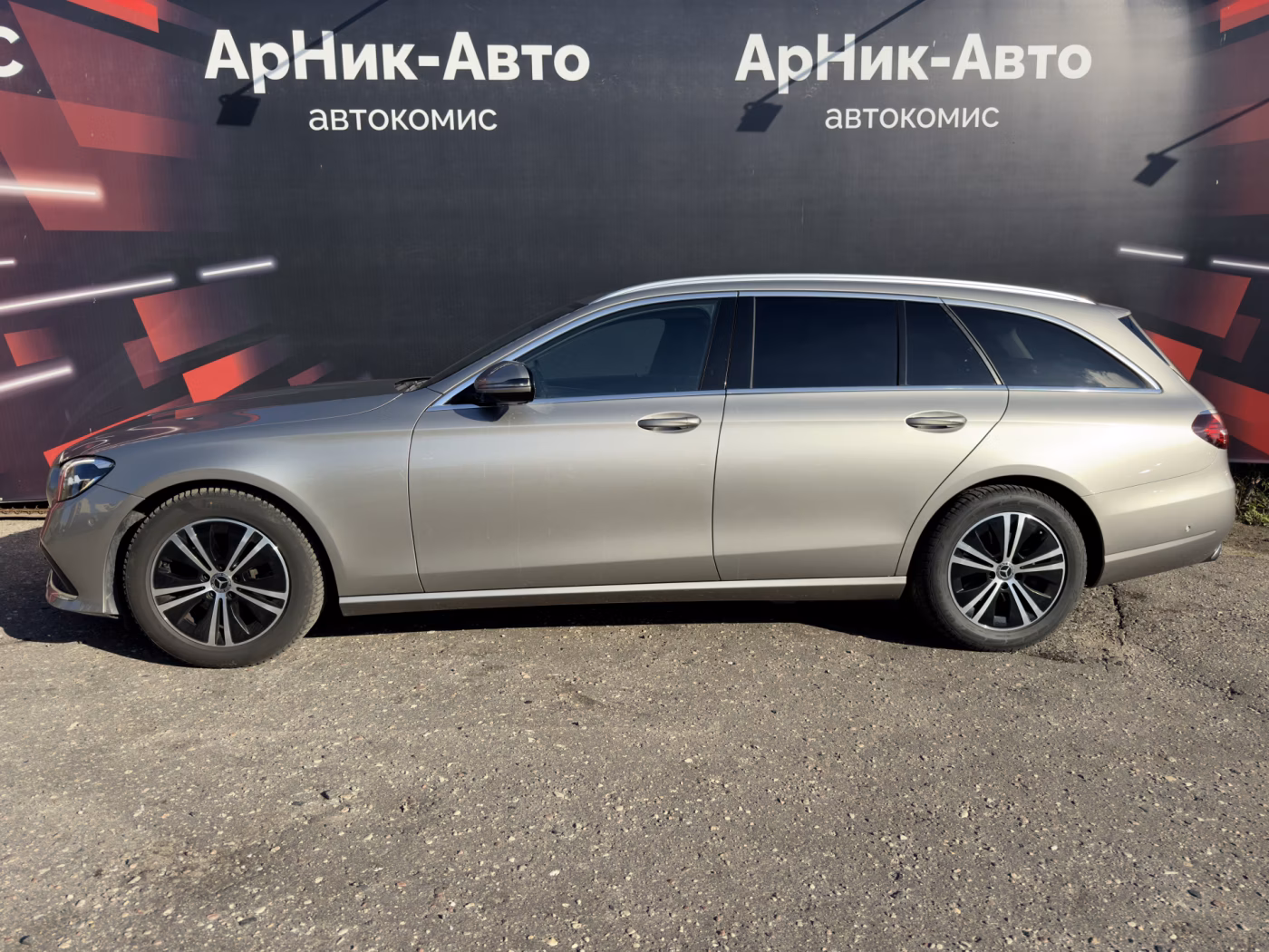 Mercedes-Benz E-Класс фото 7