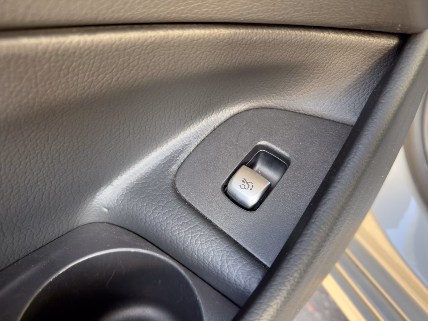 Mercedes-Benz E-Класс фото 21