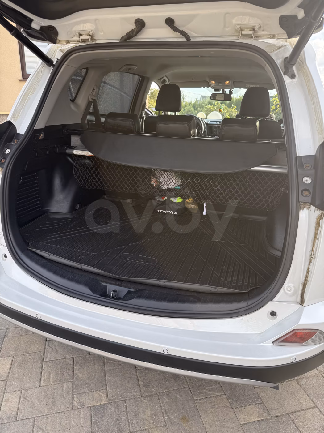 Toyota RAV4 фото 5