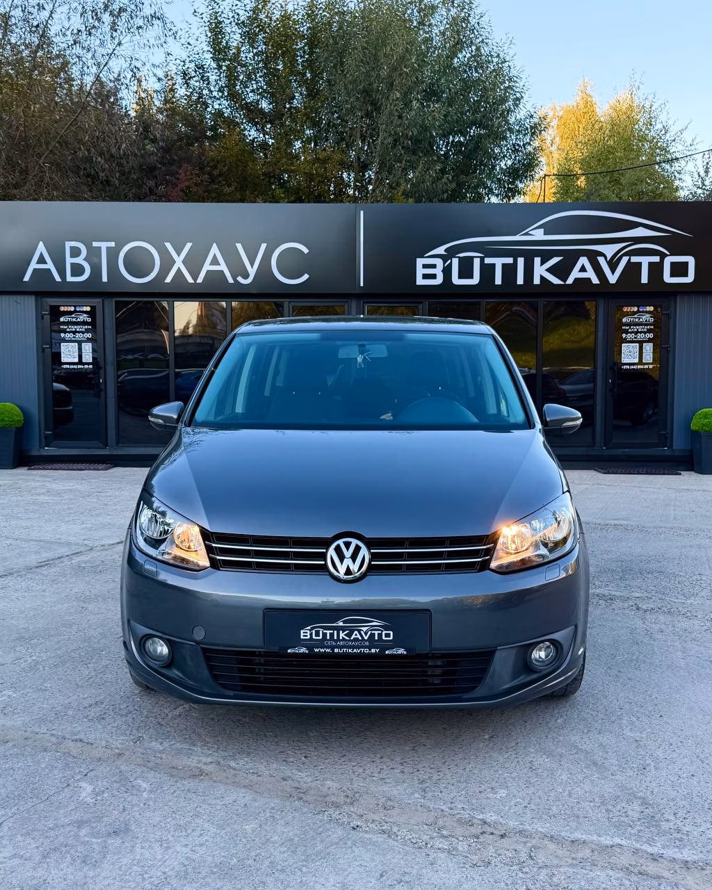 Volkswagen Touran фото 2