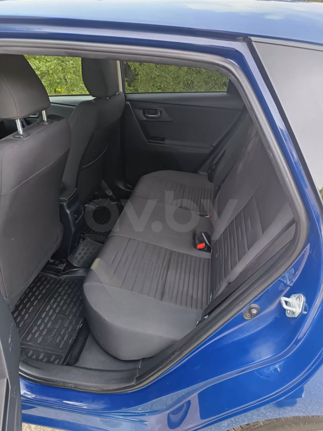 Toyota Auris фото 7