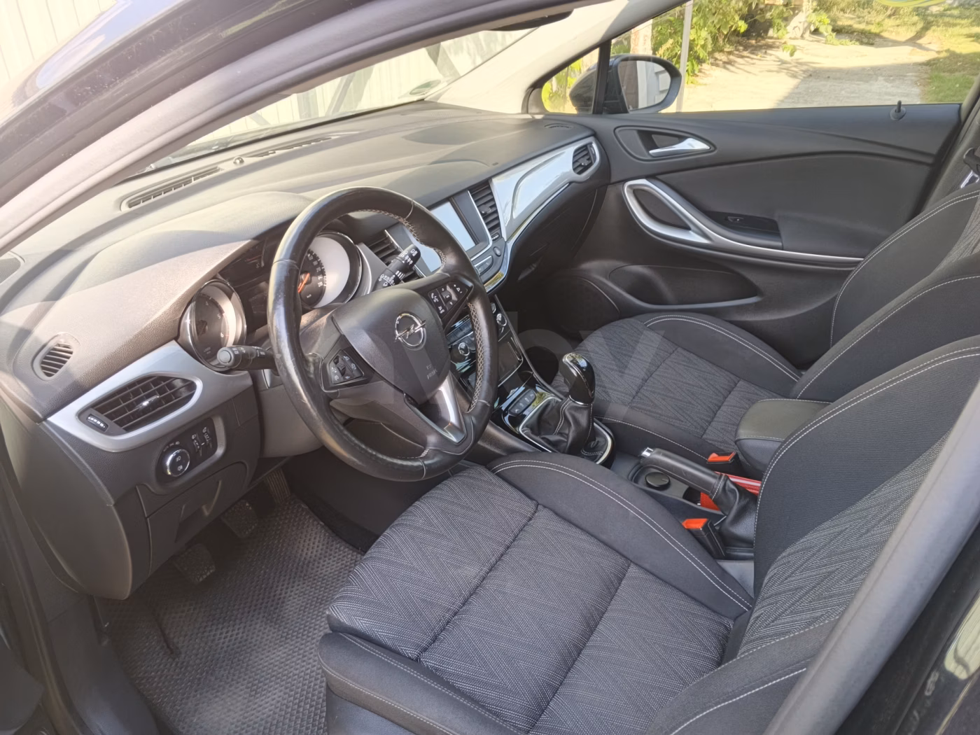 Opel Astra фото 8