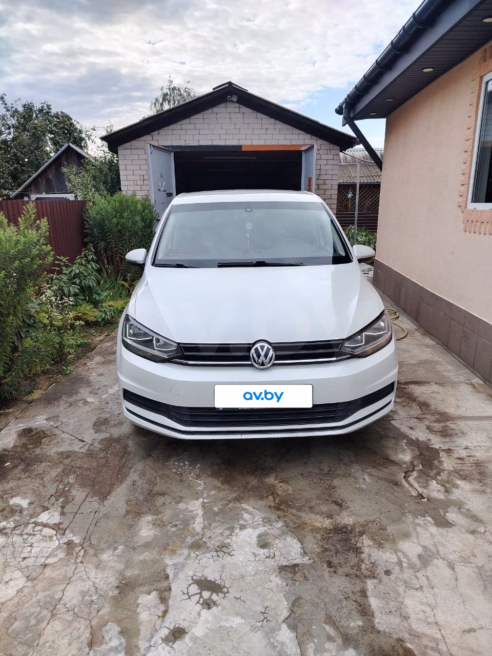 Volkswagen Touran фото 2