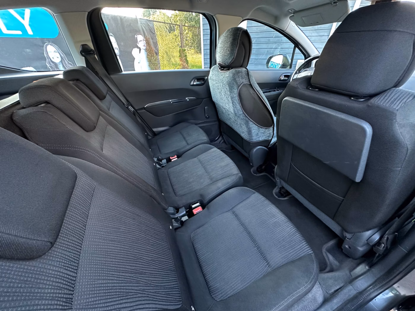 Peugeot 5008 фото 12