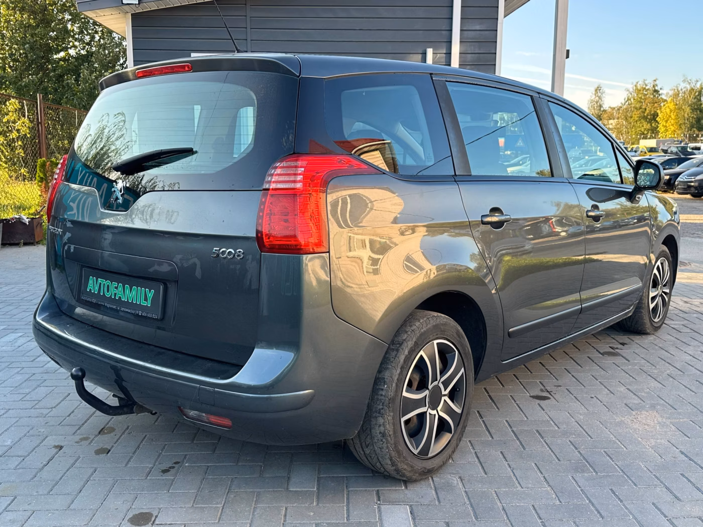 Peugeot 5008 фото 8