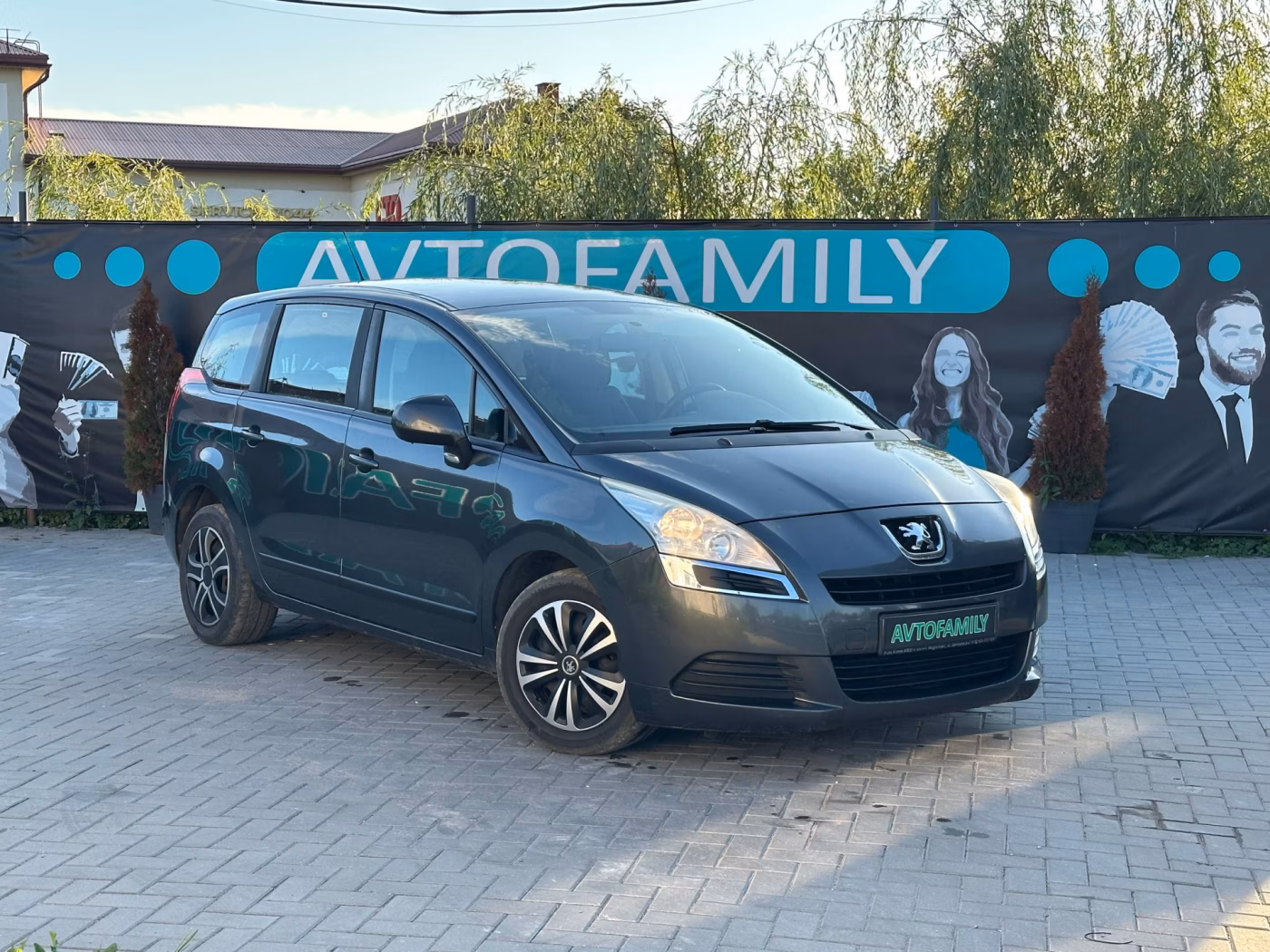 Peugeot 5008