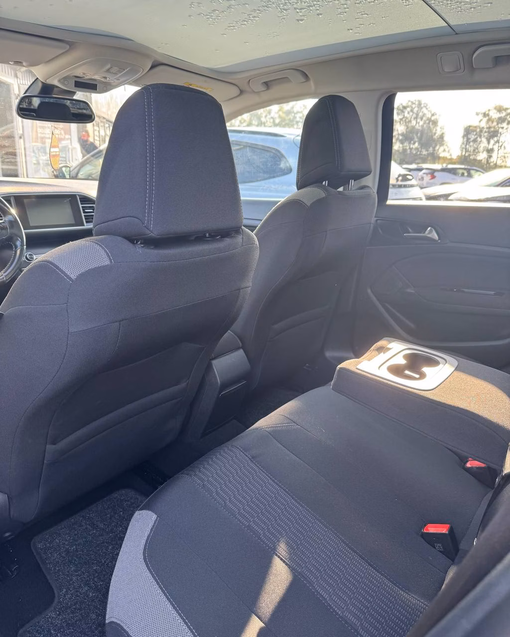 Peugeot 308 фото 9