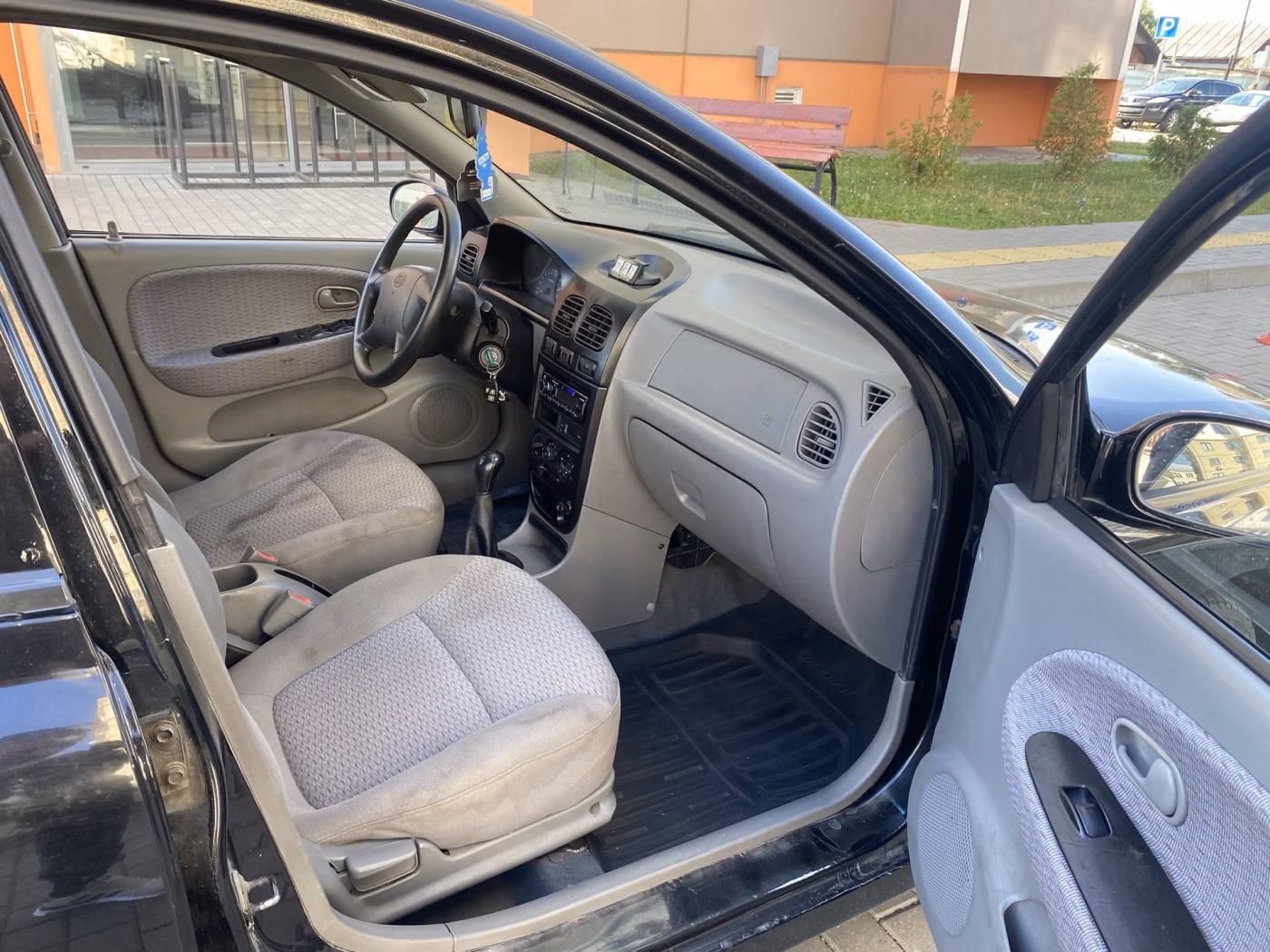 Kia Rio фото 11