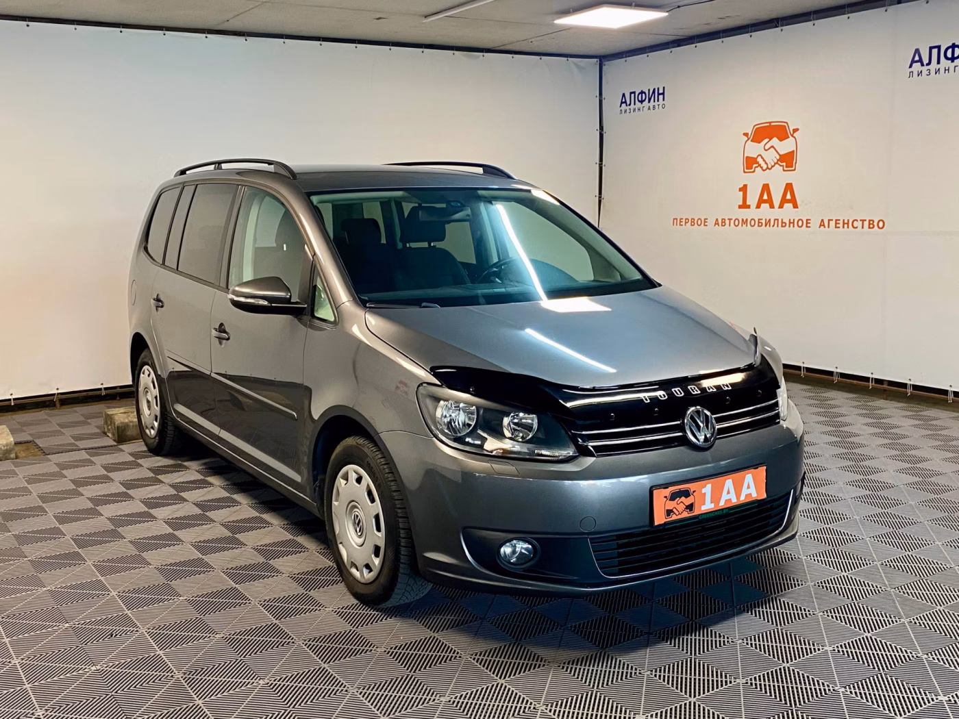 Volkswagen Touran фото 3