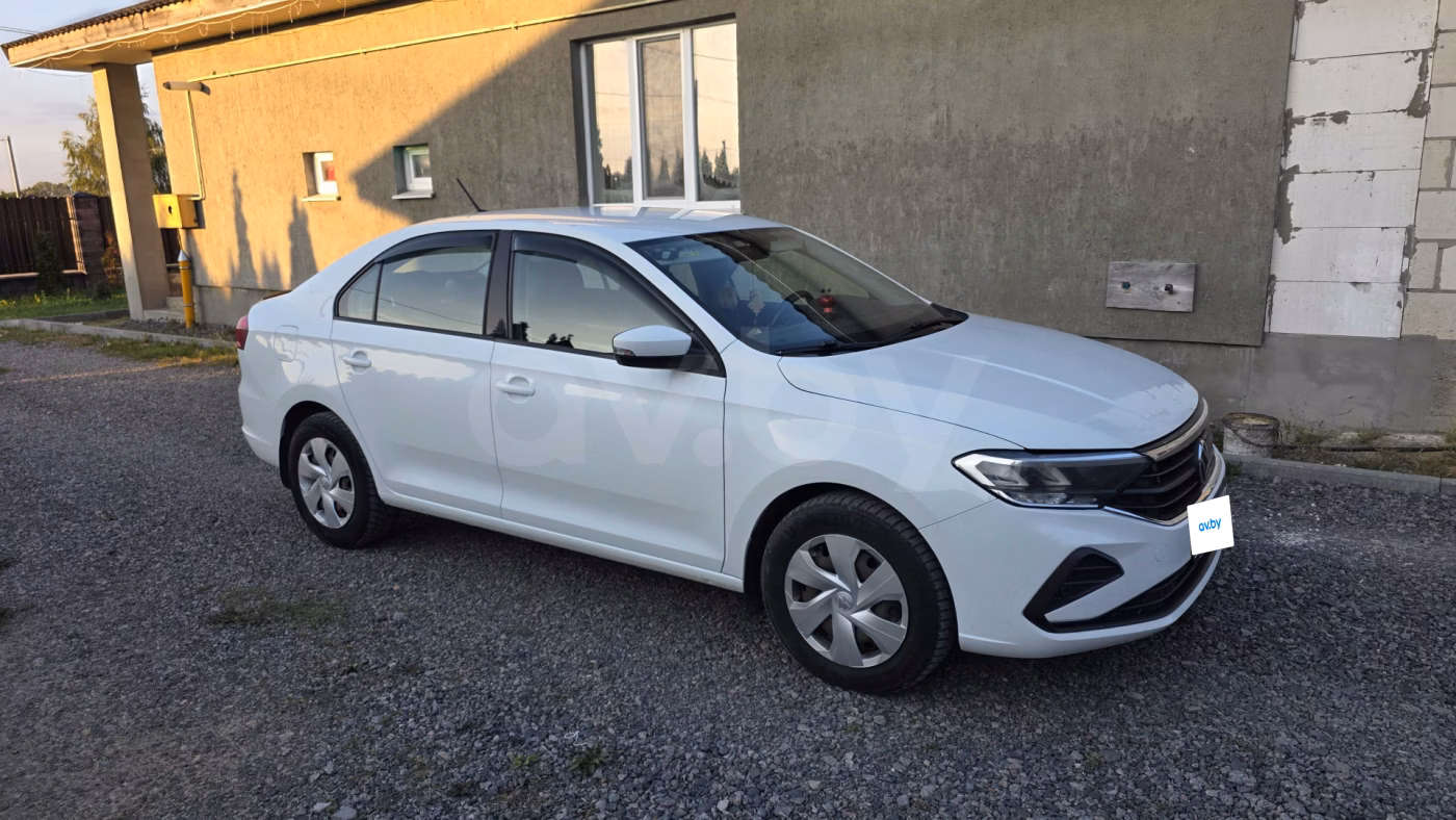 Volkswagen Polo Sedan фото 3