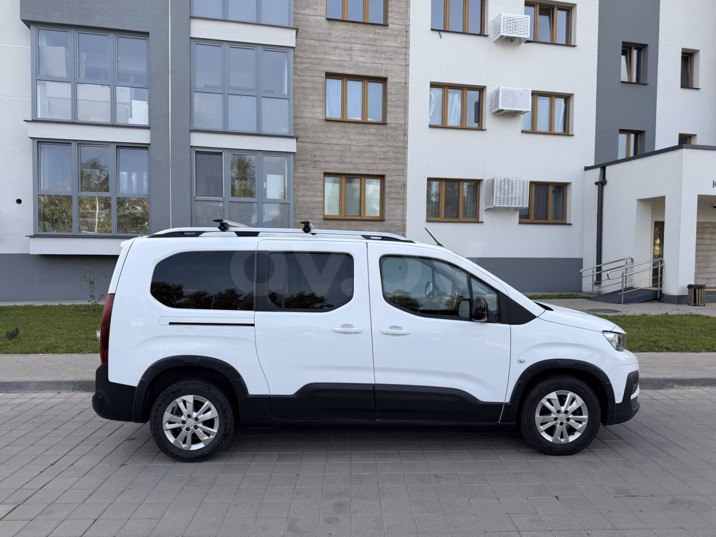 Peugeot Rifter фото 8