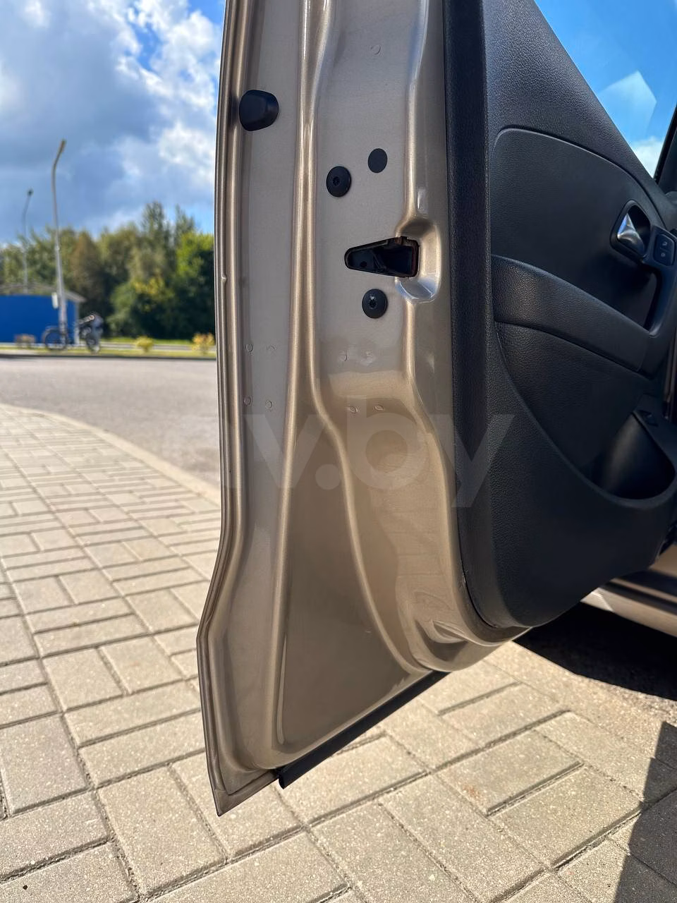 Volkswagen Polo Sedan фото 4