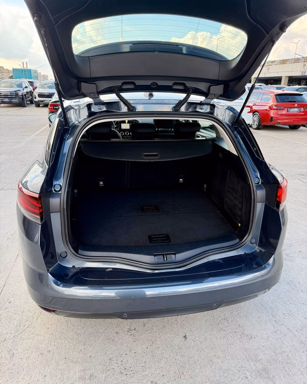 Renault Megane фото 14